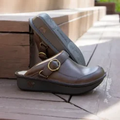 Alegria Seville Oiled Brown Clog