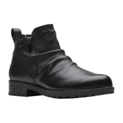 Clarks Aspra Walk Women’s Ankle Boot – Comfort & Grip