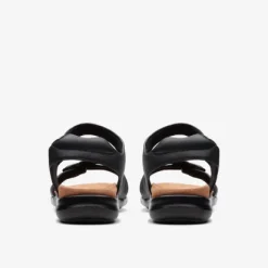 Clarks Kitly Ave Women's Black Sandal