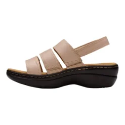 Clarks Merliah 2 Bali Sandal – Stylish & Comfortable for Summer
