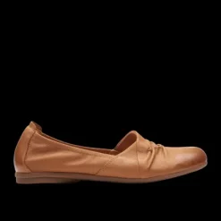 Clarks Rena Way Pump