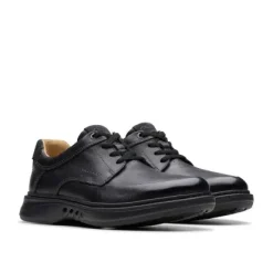 Clarks Un Briley Pace Leather Leather Moc Toe Shoe
