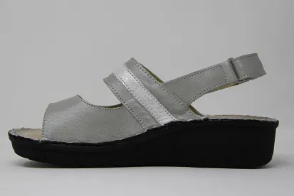 Grunland Women's Low Wedge Comfort Sandal