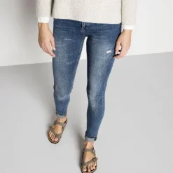 Mayari Birkibuc Women's