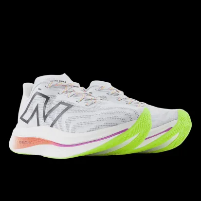New Balance FuelCell SuperComp Trainer v2 Women's Carbon Fibre Racing Shoe!