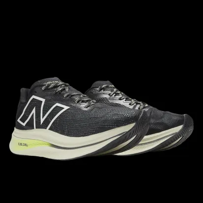 New Balance FuelCell SuperComp Trainer v2 Carbon Fibre Plate Race Shoe