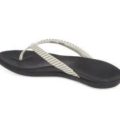 Olukai Ho'opio Beach Thong - Bone Stripe